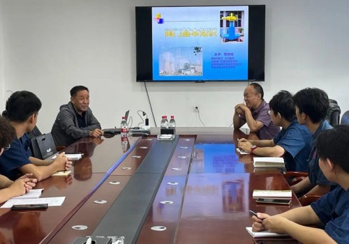 傳承與接力——記鹿煥成高級工程師來我廠做閥門基本知識的課程培訓(xùn)